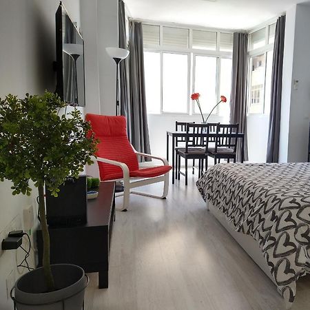 Amplio Estudio,Vista Mar Y Montana, A Pasos Del Centro ตอร์เรโมลิโนส ภายนอก รูปภาพ